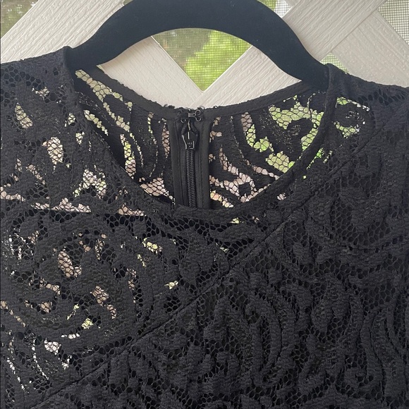 Parker ‘Shadow’ Illusion Lace Dress with Ruched Tulip Hemline - Picture 9 of 15